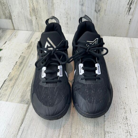 Nike Giannis Immortality 2 Black Holographic Swoosh size 11 - Picture 2 of 8